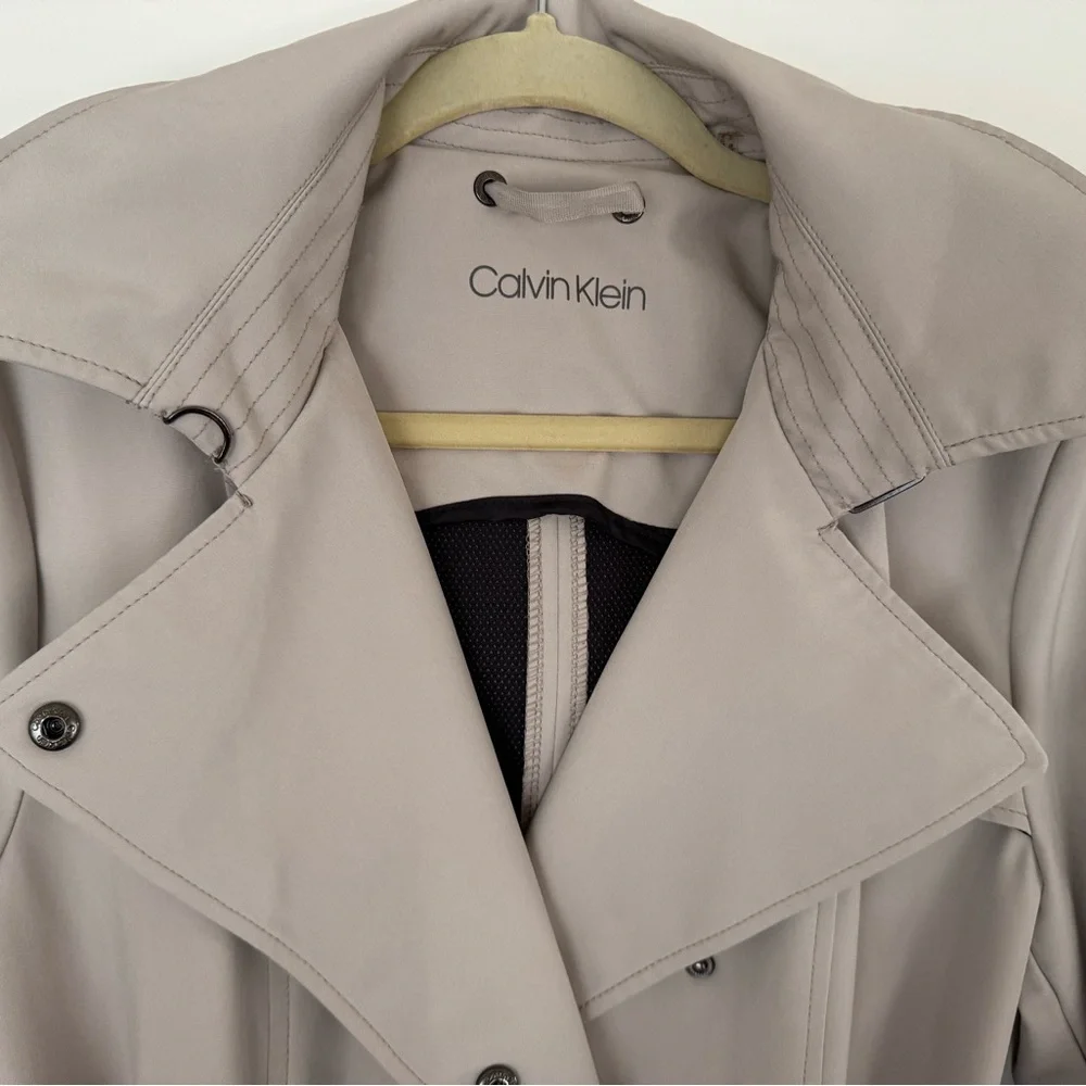 Calvin Klein Trench Coat with Belted Waist - Picture 3 of 7